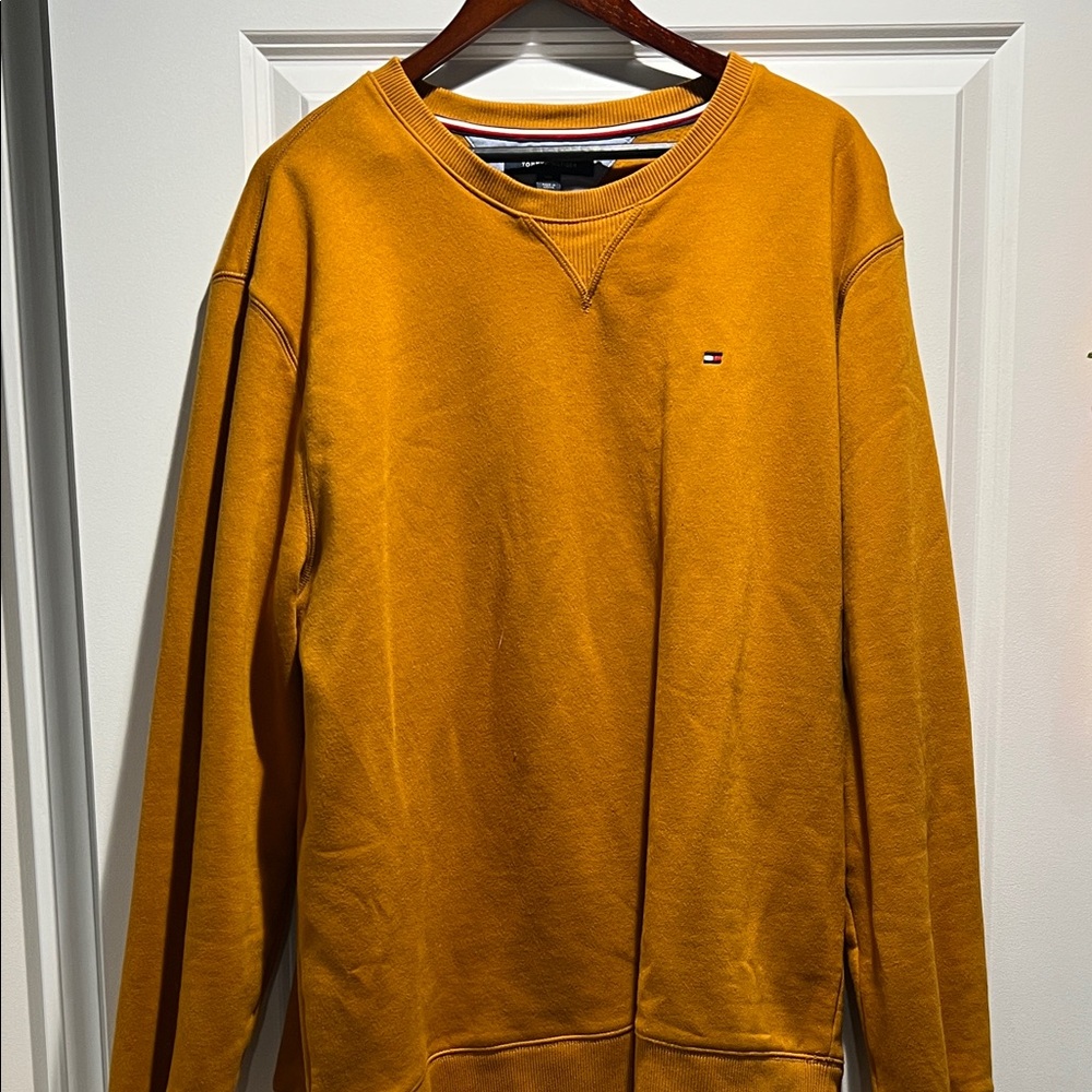 Tommy Hilfiger Men's Golden Crewneck Sweater